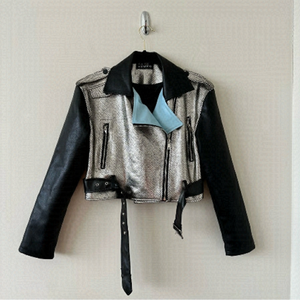 Kate Hewko-Metallic Fine Print Snake Skin Faux Cropped Moto Jacket (Large)